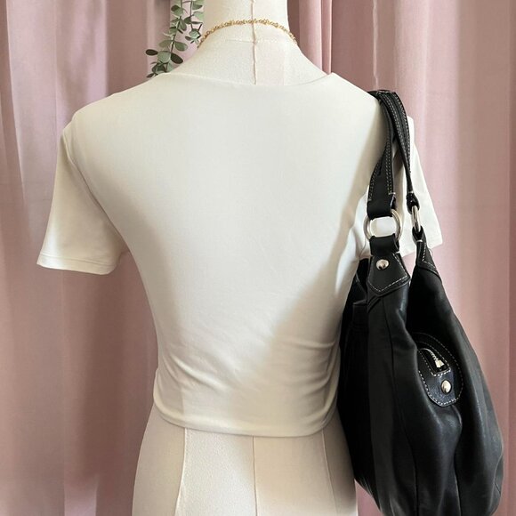 CRZ YOGA Butterluxe Double Lined Cropped Short Sleeve in White Apricot - Picture 6 of 7